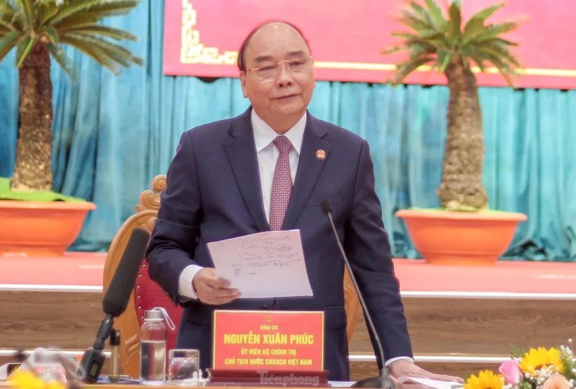 cang hang khong quoc te phu cat
